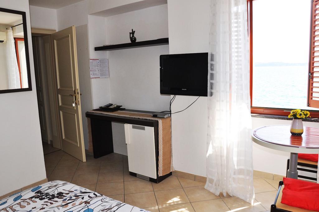 Apartments & Rooms Riva Piran Exterior photo